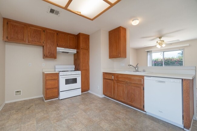 property at 1365 Crafton Ave