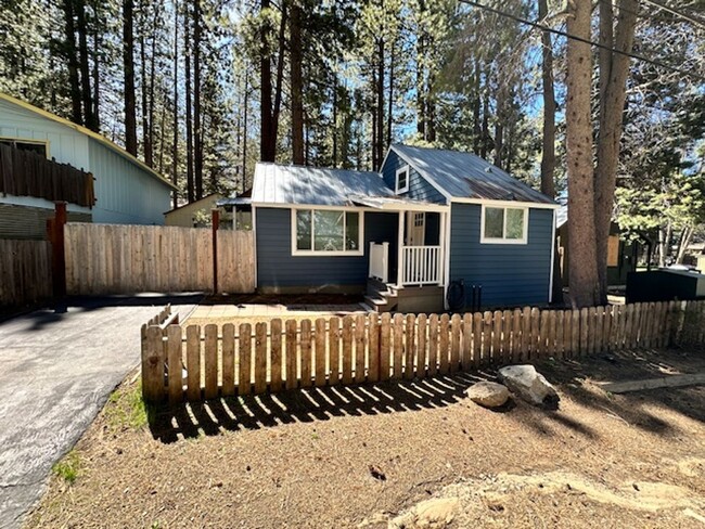 2600 William Ave in South Lake Tahoe, CA - Building Photo - Building Photo