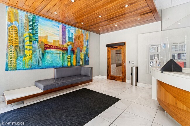 230 E Ontario St in Chicago, IL - Building Photo - Building Photo