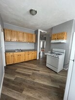 67 Greenwich St, Unit 3 in Boston, MA - Building Photo