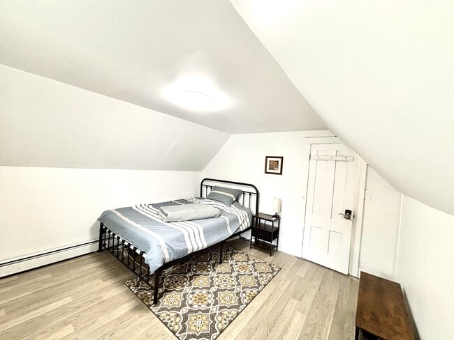 10 Ashland St, Unit 10