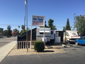 Cozy Trailer Court in Hemet, CA - Building Photo - Building Photo