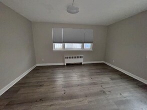 1680 Hutchinson River Pkwy E in Bronx, NY - Building Photo - Building Photo