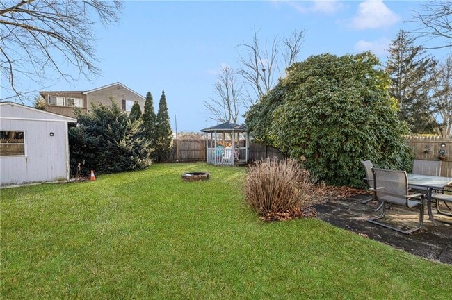 206 Riverside Ave in Warwick, RI - Building Photo - Building Photo