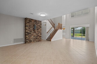 206 Magnolia Lakes Blvd in Port St. Lucie, FL - Building Photo - Building Photo