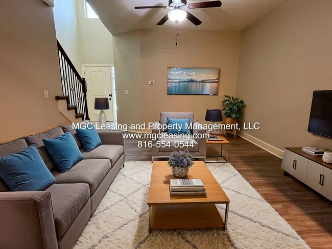 property at 2090-2096 SW Timbertrace Ln