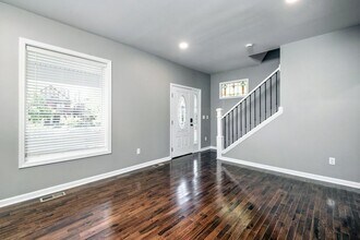 422 E 15th Ave in Columbus, OH - Building Photo - Building Photo