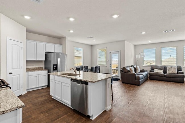 property at 381 Evergreen Sumac Lp