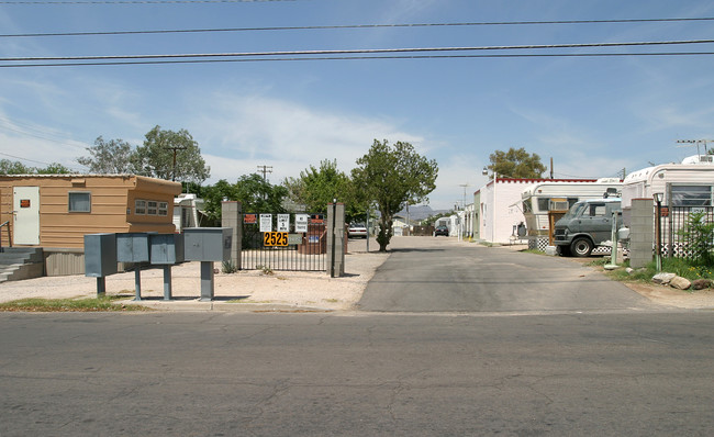 King's Mobile Home Park in Tucson, AZ - Building Photo - Building Photo