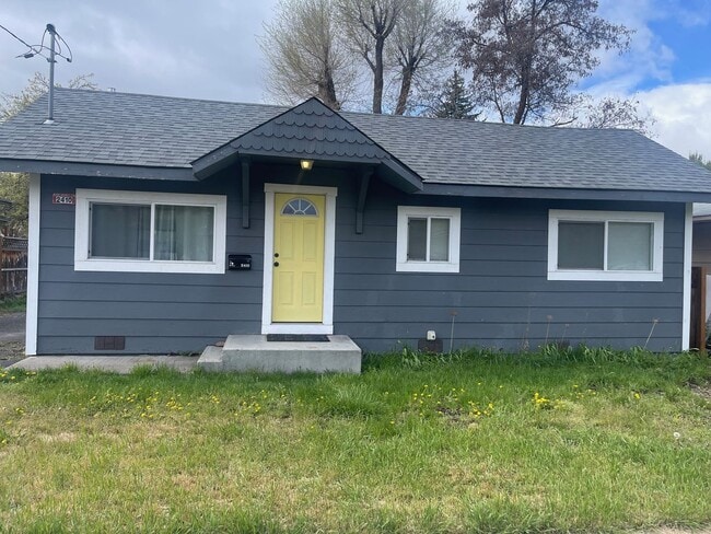 property at 2410 Applegate Ave