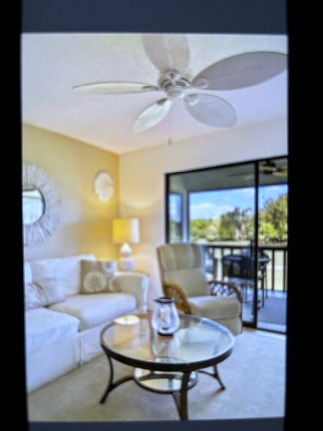 4631 Longwater Chase in Sarasota, FL - Building Photo - Building Photo