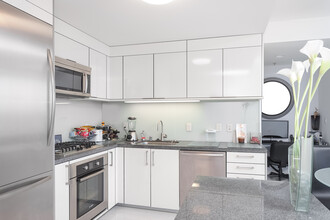 338 Spear St, Unit D29C in San Francisco, CA - Building Photo - Building Photo