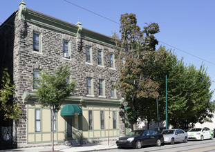 6526-6534 Germantown Ave in Philadelphia, PA - Building Photo - Building Photo