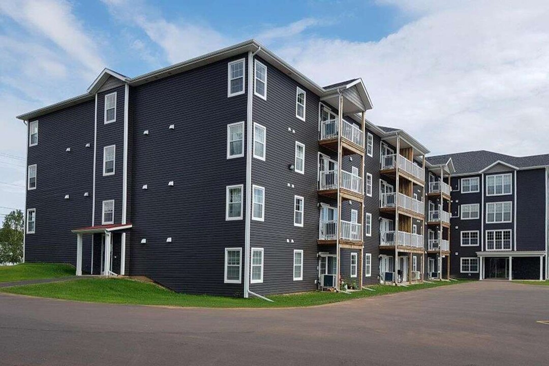 Hyde Pond Apartments in Cornwall, PE - Building Photo