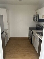 Serenity Place in Tallahassee, FL - Building Photo