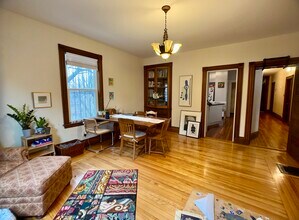 20 Oakview Ter, Unit 1 in Boston, MA - Foto de edificio - Building Photo