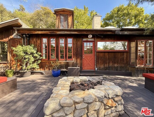 property at 2566 Verbena Dr