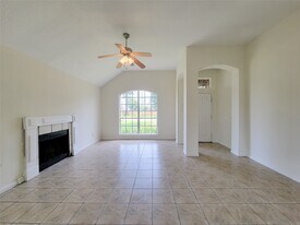 3307 Pine Dust Ln in Spring, TX - Building Photo