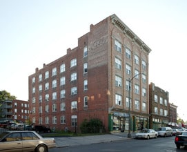 853-855 Park St in Hartford, CT - Building Photo - Building Photo