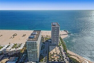 2100 S Ocean Ln in Fort Lauderdale, FL - Building Photo - Building Photo