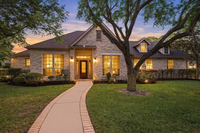 property at 59 Champion Villa Dr