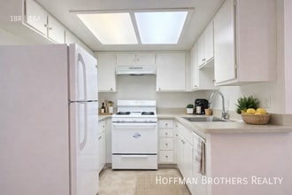 3130 Bagley Ave, Unit 102 in Los Angeles, CA - Building Photo - Building Photo