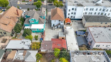 2515 S Catalina St in Los Angeles, CA - Building Photo - Building Photo