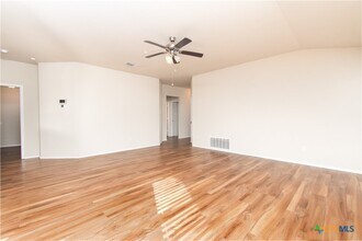 2319 Pintail Loop in Copperas Cove, TX - Building Photo - Building Photo