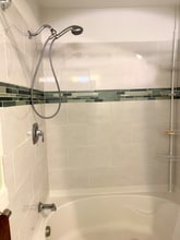 68 Eddy St, Unit 2 in North Attleborough, MA - Foto de edificio - Building Photo