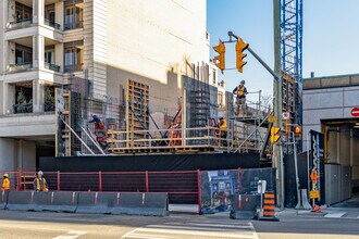 89 Avenue Rd in Toronto, ON - Building Photo - Building Photo