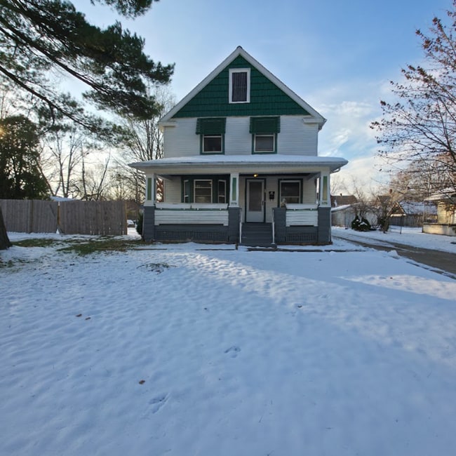 property at 1378 E 187th St