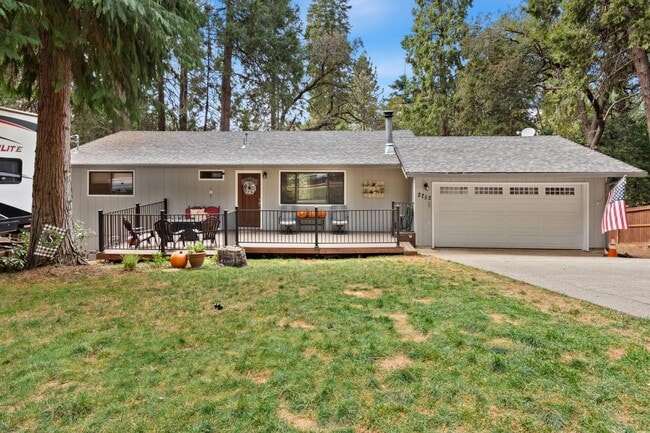 property at 2752 Douglas Fir Dr