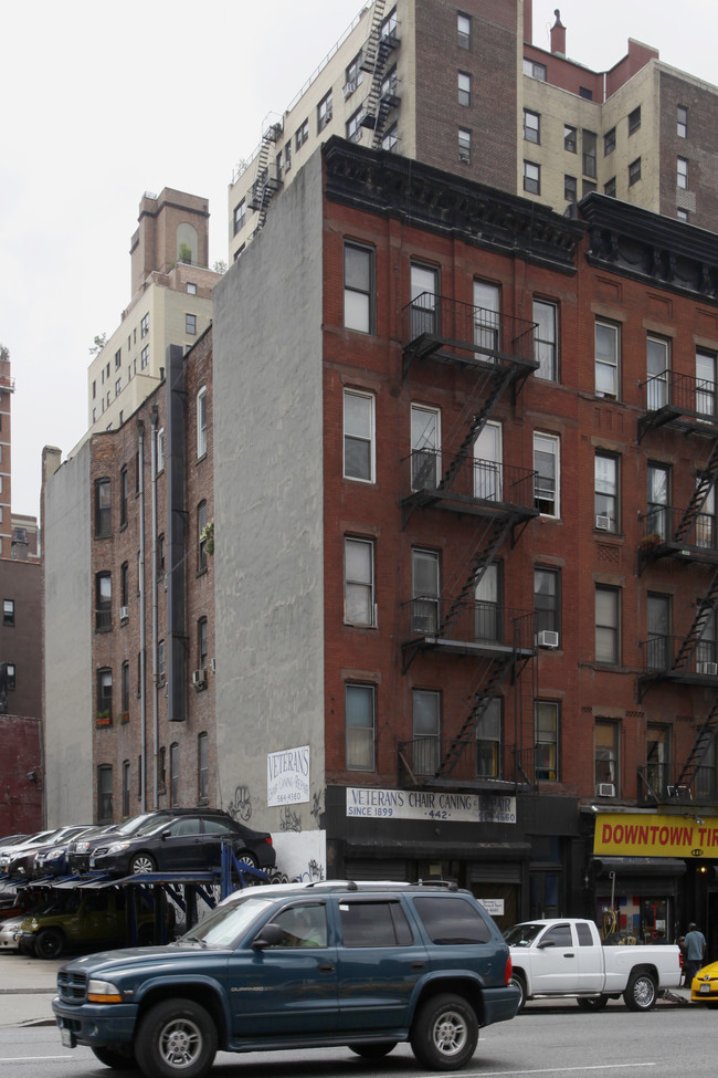 442 Tenth Avenue in New York, NY - Building Photo - Building Photo