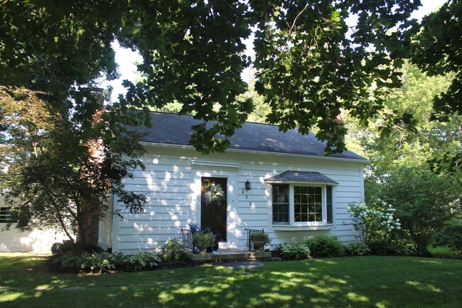 property at 275 Woodland Dr