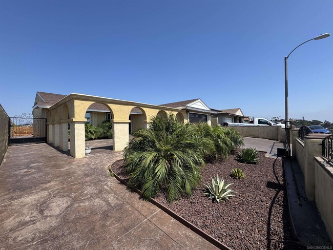 property at 1435 Ava St