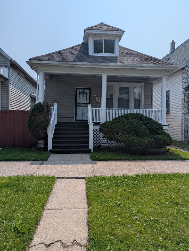 property at 7633 S Langley Ave