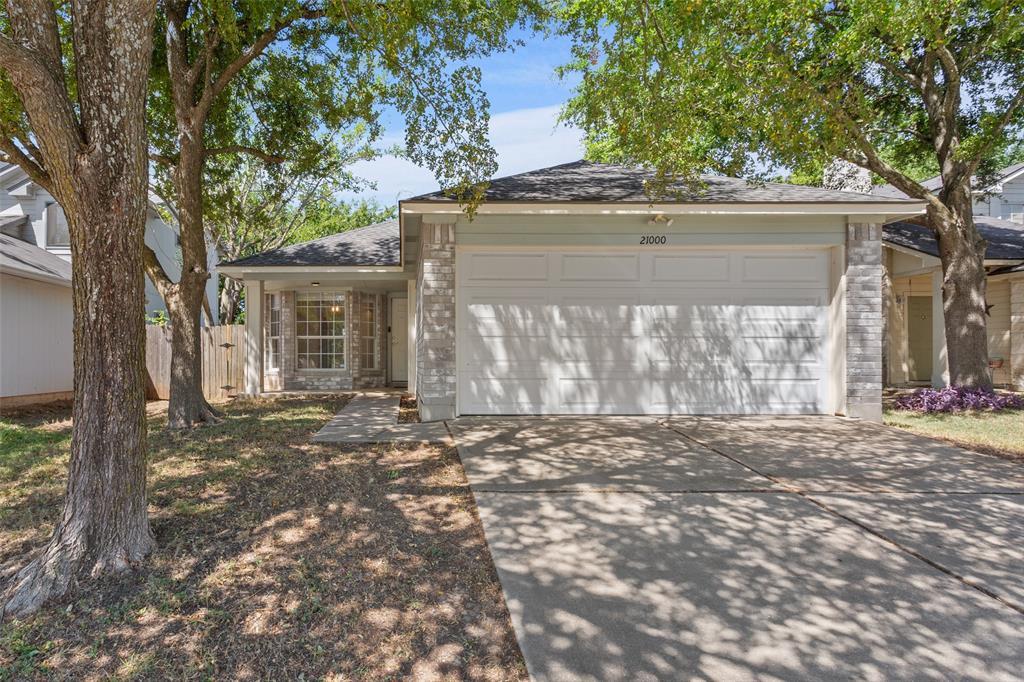 21000 Derby Day Ave in Pflugerville, TX - Foto de edificio