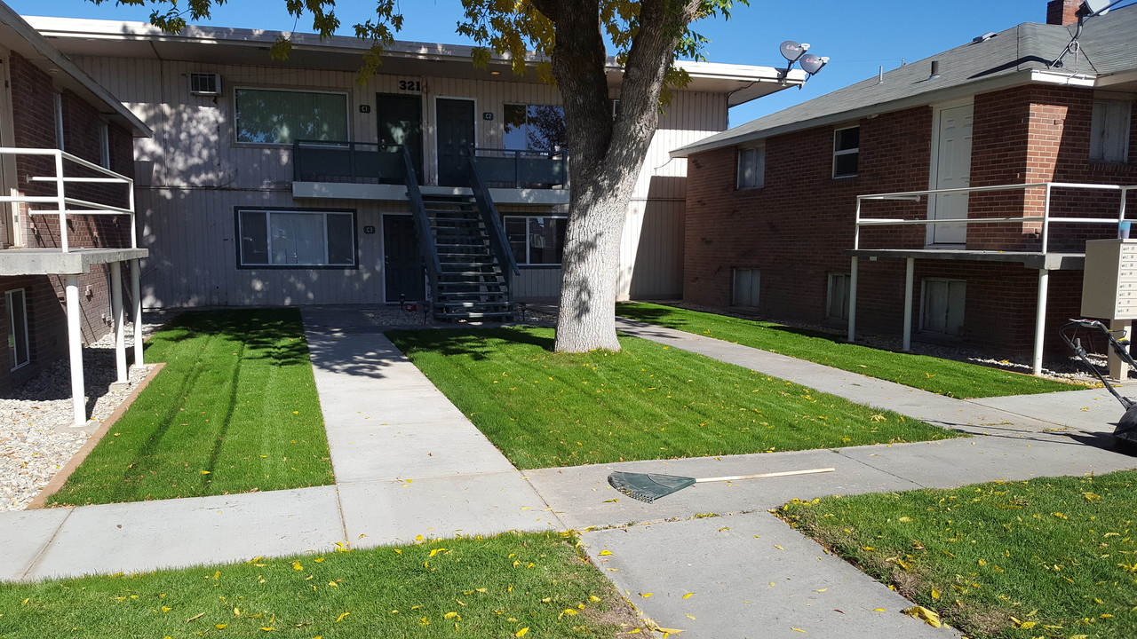 The Beverly Apartments in Quincy, WA - Building Photo