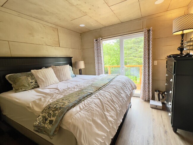 1149 Virginia Lynn Wy in Homer, AK - Building Photo - Building Photo