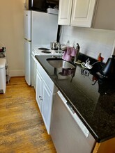 106 Myrtle St, Unit 10 in Boston, MA - Building Photo - Building Photo