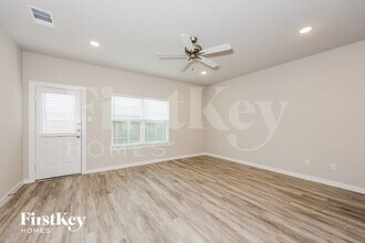 321 Niki Dr in Lewisville, TX - Building Photo - Building Photo