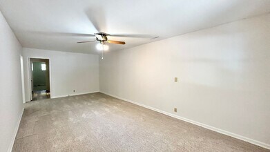 3074 Midway Rd in Decatur, GA - Building Photo - Building Photo