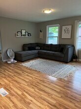 2344 Northlake Way NW in Bremerton, WA - Building Photo - Building Photo