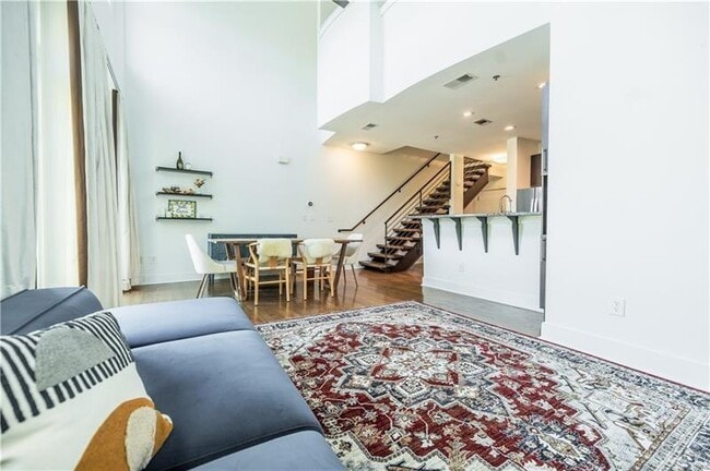 property at 1221 Caroline St NE