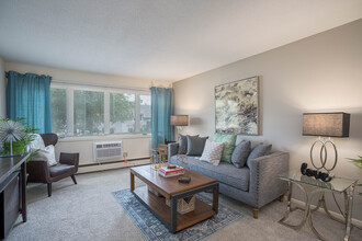 International Village Apartments in Bloomington, MN - Building Photo - Interior Photo