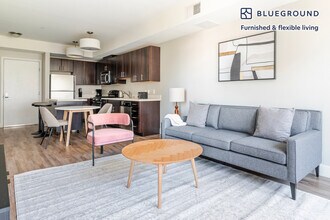 545 San Antonio Rd in Mountain View, CA - Building Photo - Building Photo
