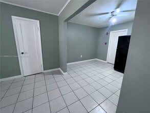 1572 NE 135th St in North Miami, FL - Building Photo - Building Photo