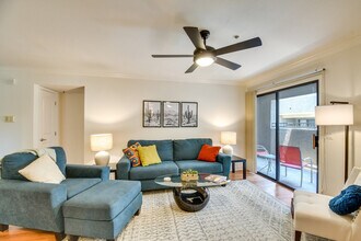 2025 E Campbell Ave, Unit SI ID1383665P in Phoenix, AZ - Building Photo - Building Photo