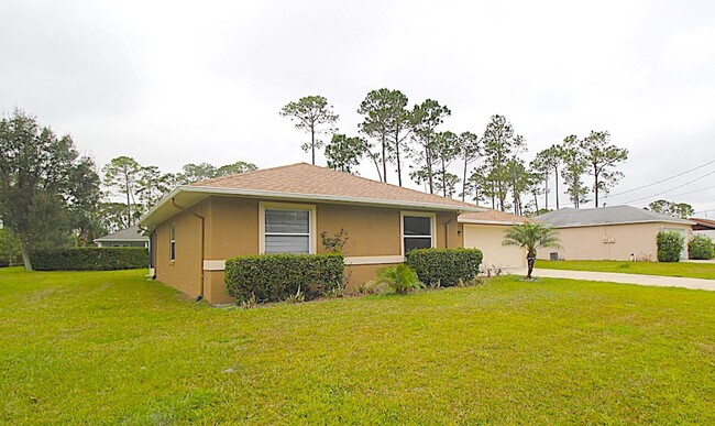 43 Peppercorn Ln in Palm Coast, FL - Building Photo - Building Photo