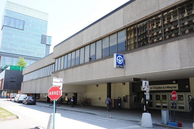 property at 438 La Fayette Boul